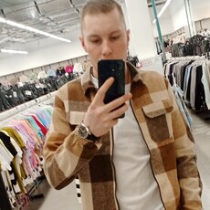 Эдик, 22