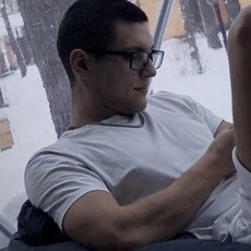 Григорий, 23