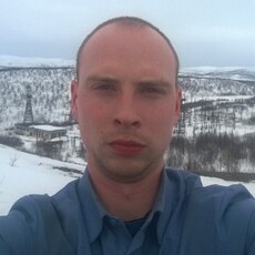 Слава, 33