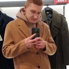 Саша, 24