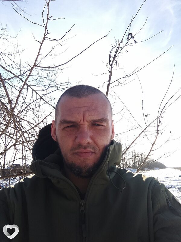 Артём