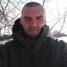 Тёма, 35