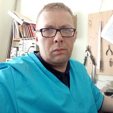 Ростислав, 37