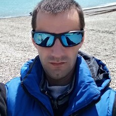 Борис, 33