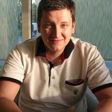 Максим, 32