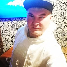 Толя, 35