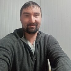 Вова, 33