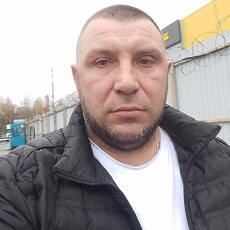 Ринат, 42
