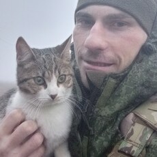 Костя, 32
