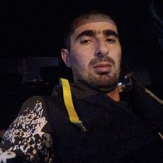 Марик, 33