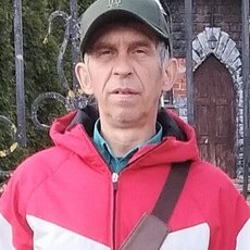 Владимир, 54