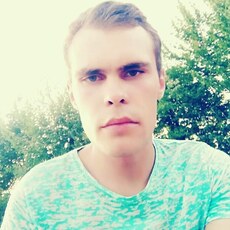 Тим, 25