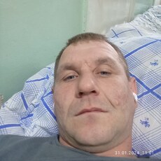Остап, 33