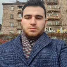 Гоша, 26