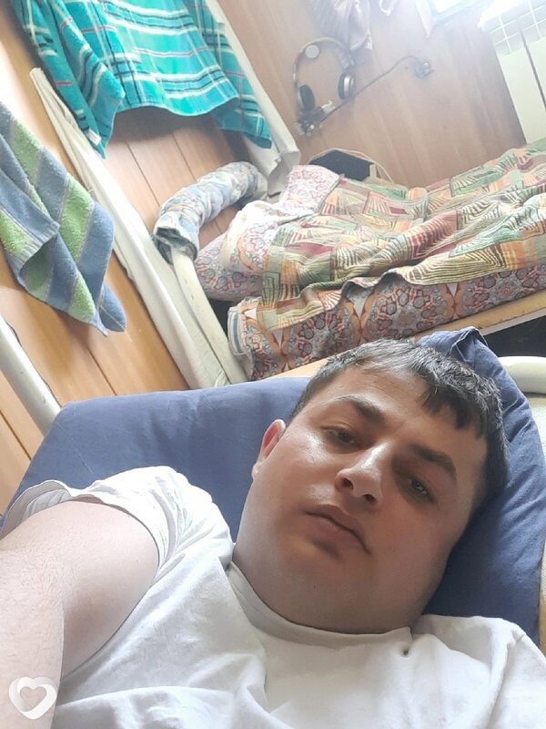 Артём