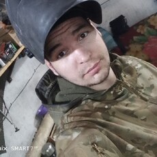 Леонид, 27