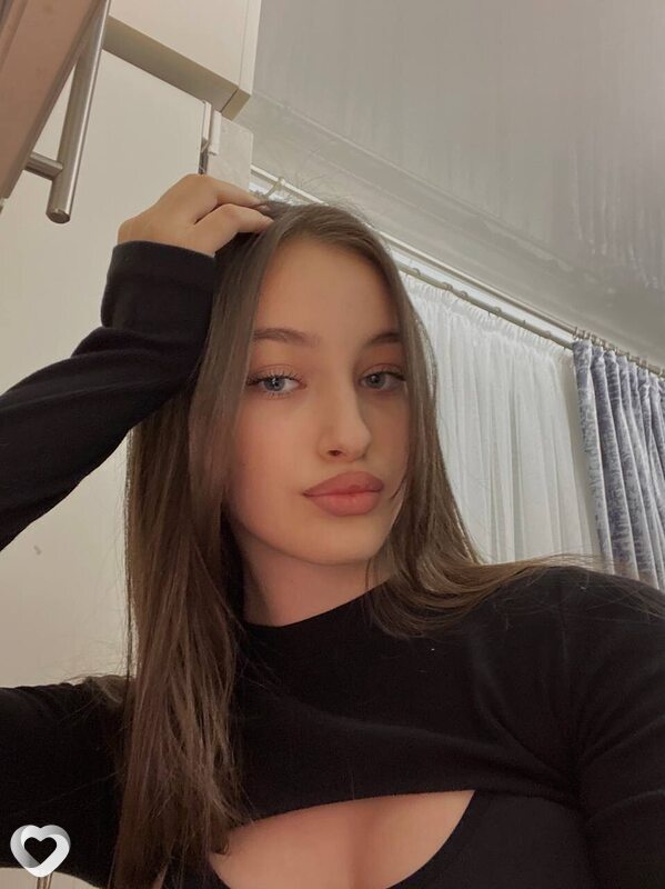 Ева