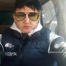 Паша, 38
