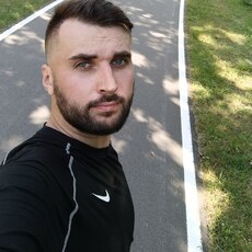 Дима, 33