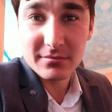 Назар, 32