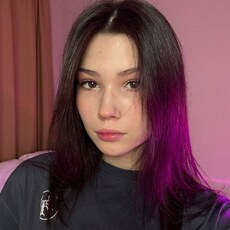 Катя, 25