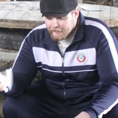 Гриша, 32