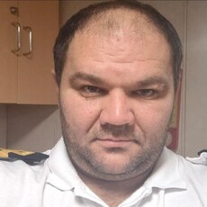 Паша, 41