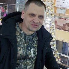 Гриша, 44