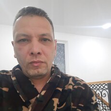 Лев, 46