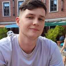 Рома, 22