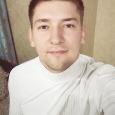 Михаил, 27