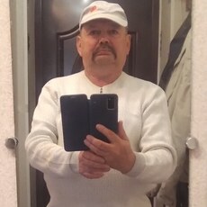 Максим, 61