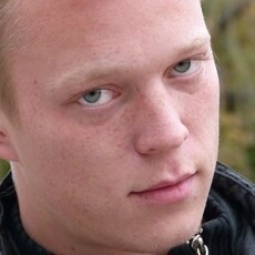 Лёша, 32