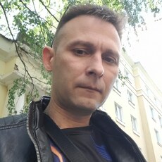 Виталя, 41