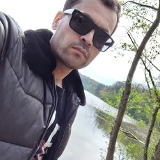 Степан, 33