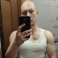 Артём, 27
