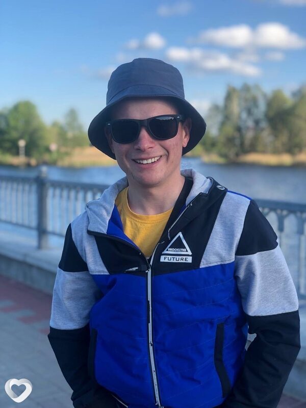 Виктор