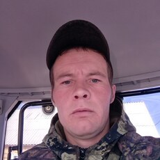 Гриша, 35