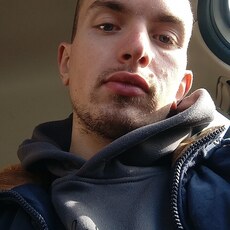 Антон, 28