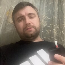Назар, 33