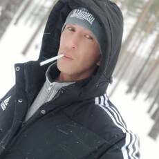 Толя, 41