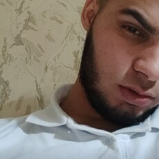 Аркадий, 23