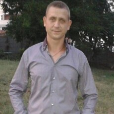 Лёва, 34
