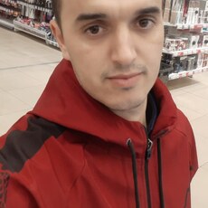 Эдик, 32