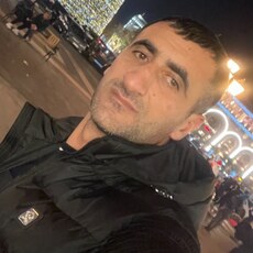 Артур, 36