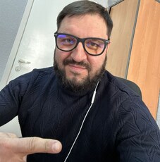 Валентин, 37