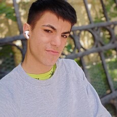 Вова, 21