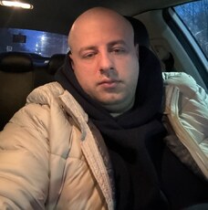 Рома, 33