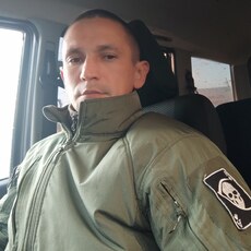 Артём, 32