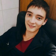 Паша, 21